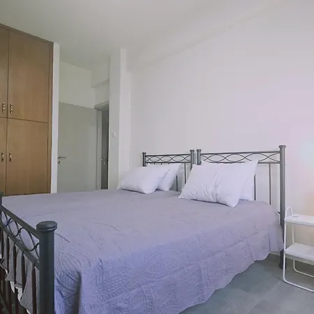 Synergy House 利马索尔