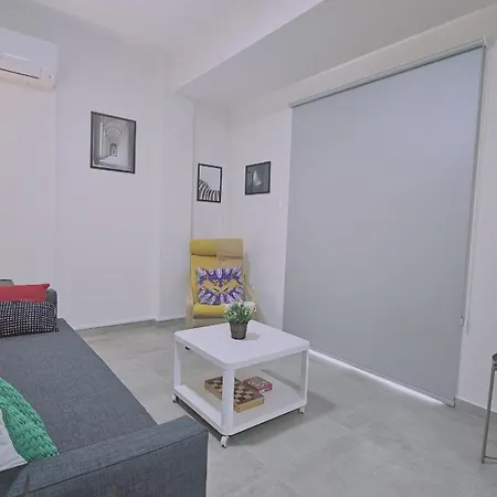 Synergy House 利马索尔